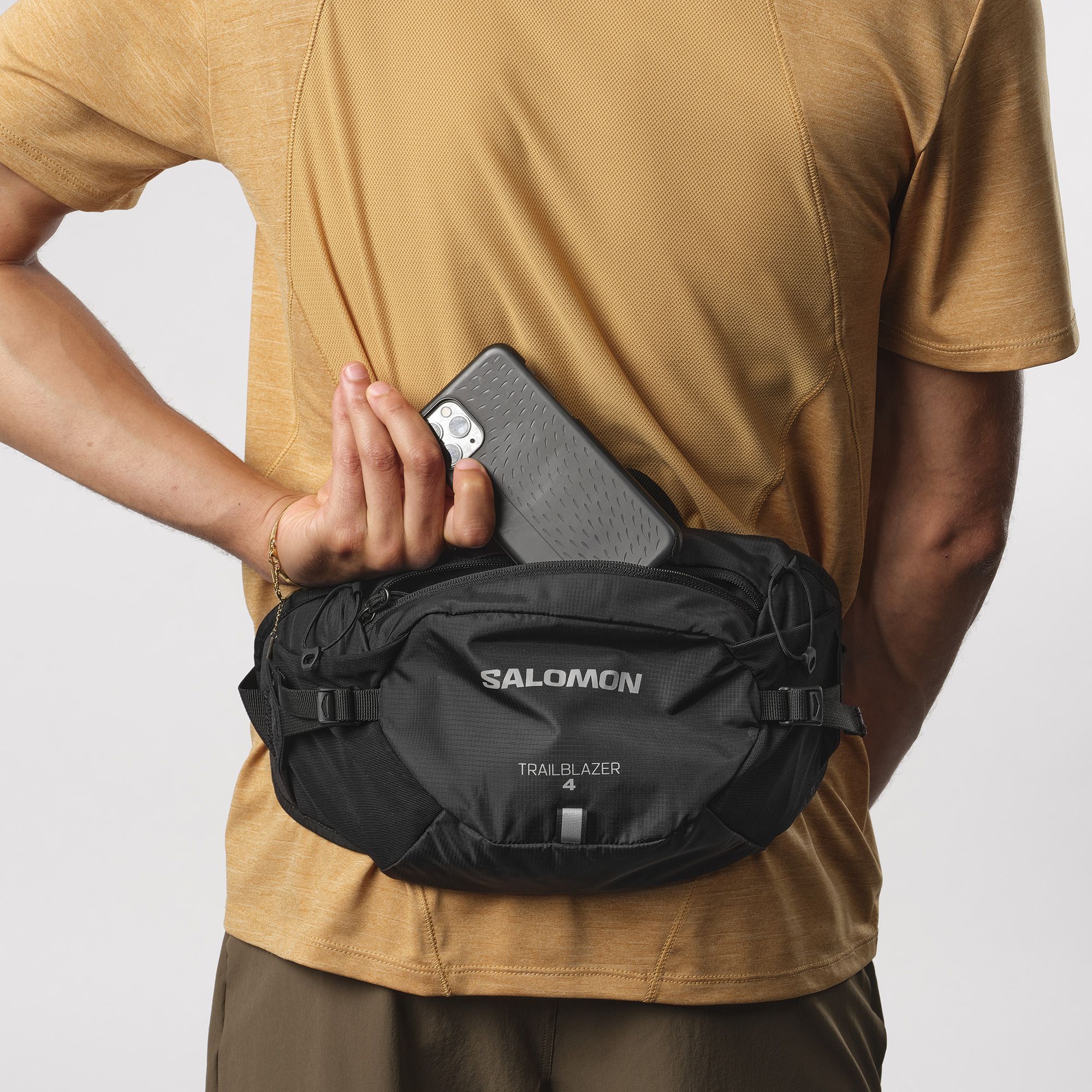 SALOMON TRAILBLAZERBELT ボディバック Salomon Trailblazer Waist Bag Black/Alloy | Buy Salomon
